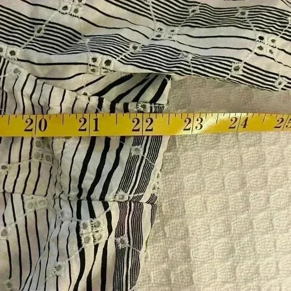 Lane Bryant Black & White Boho Babydoll Short Sleeved Top Size 16 - Picture 8 of 10